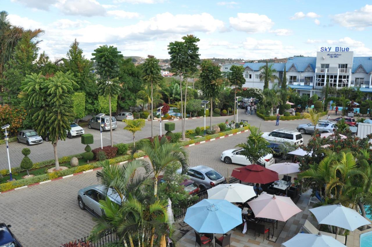 Hotel Sky Blue Mada Alasora Buitenkant foto